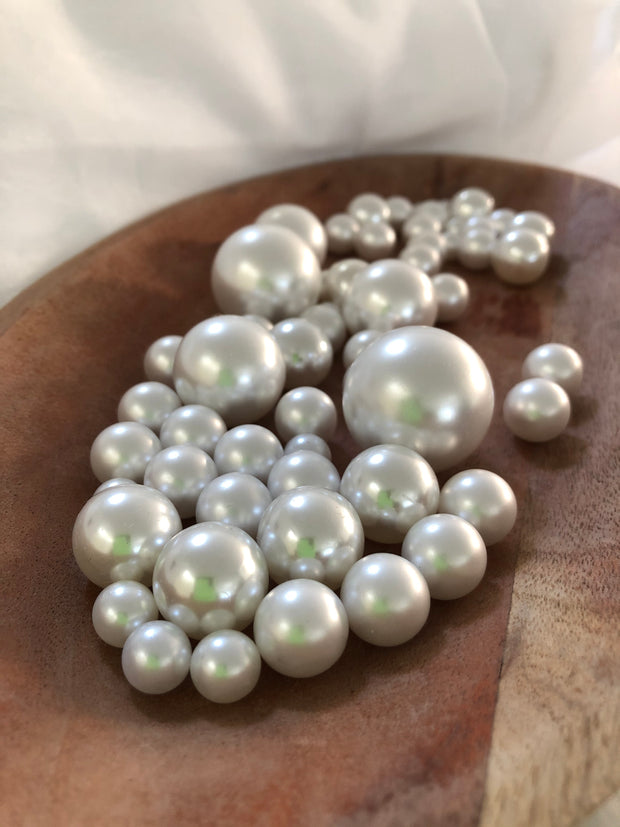 White Vase Filler Pearls, Vintage Table Scatter, Floating Pearl Decor