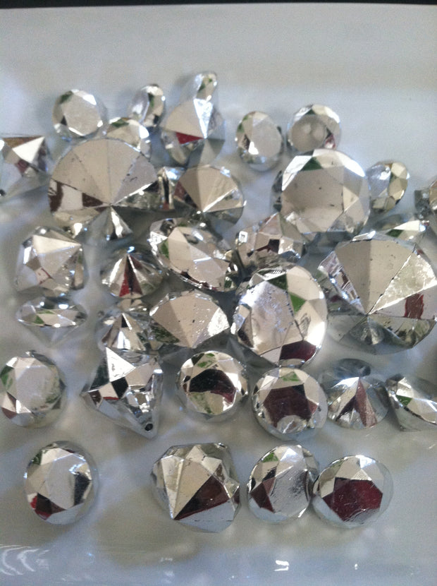 Silver Metallic Diamond Table Scatter And Confetti
